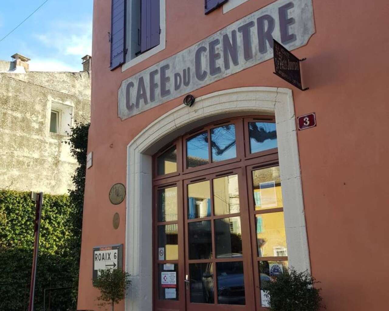 Café du centre, Restaurants to Villedieu