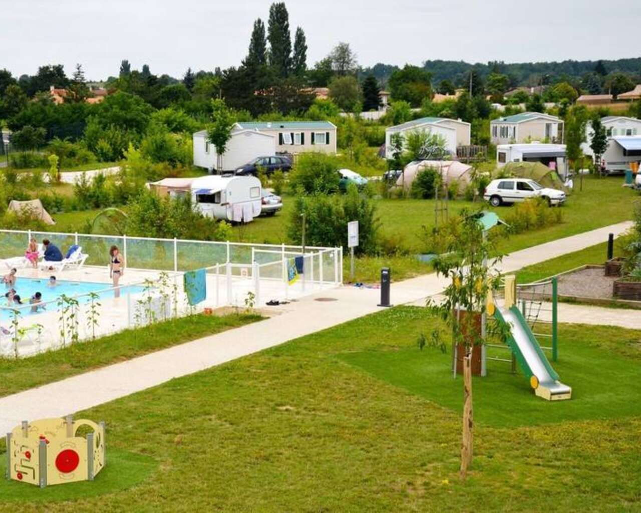Plan D Eau Saint Yrieix Jeux Gonflables