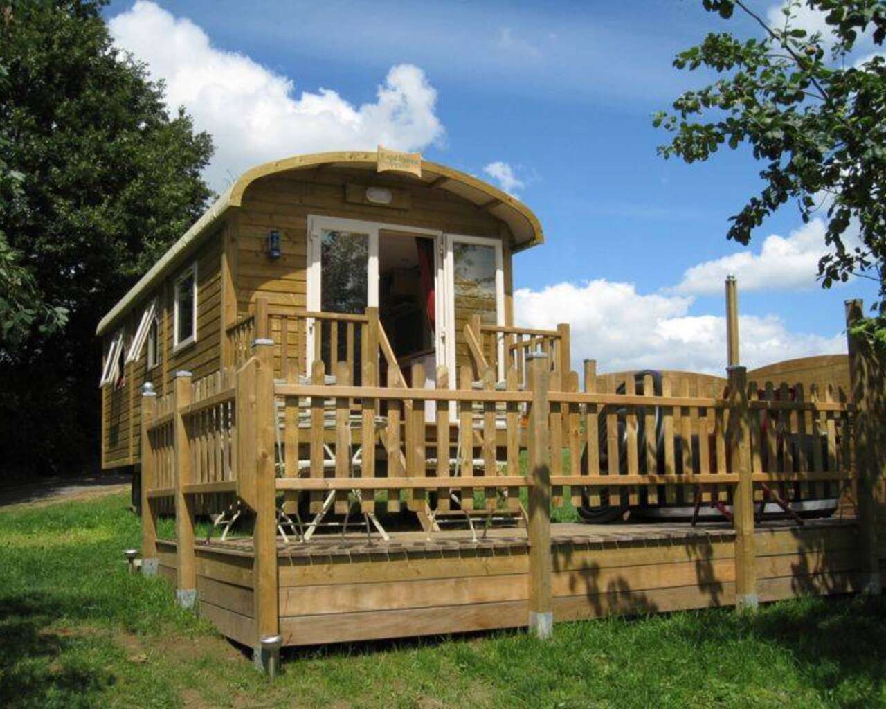 Roulottes de Bretagne, Chambres d'Hôtes à Taden