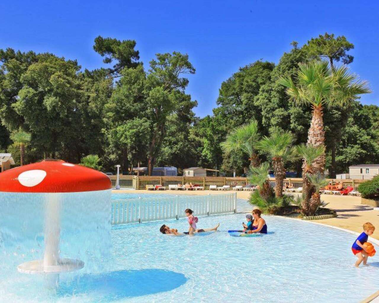 Yukadi Village Le Logis Saint Palais Sur Mer Avis